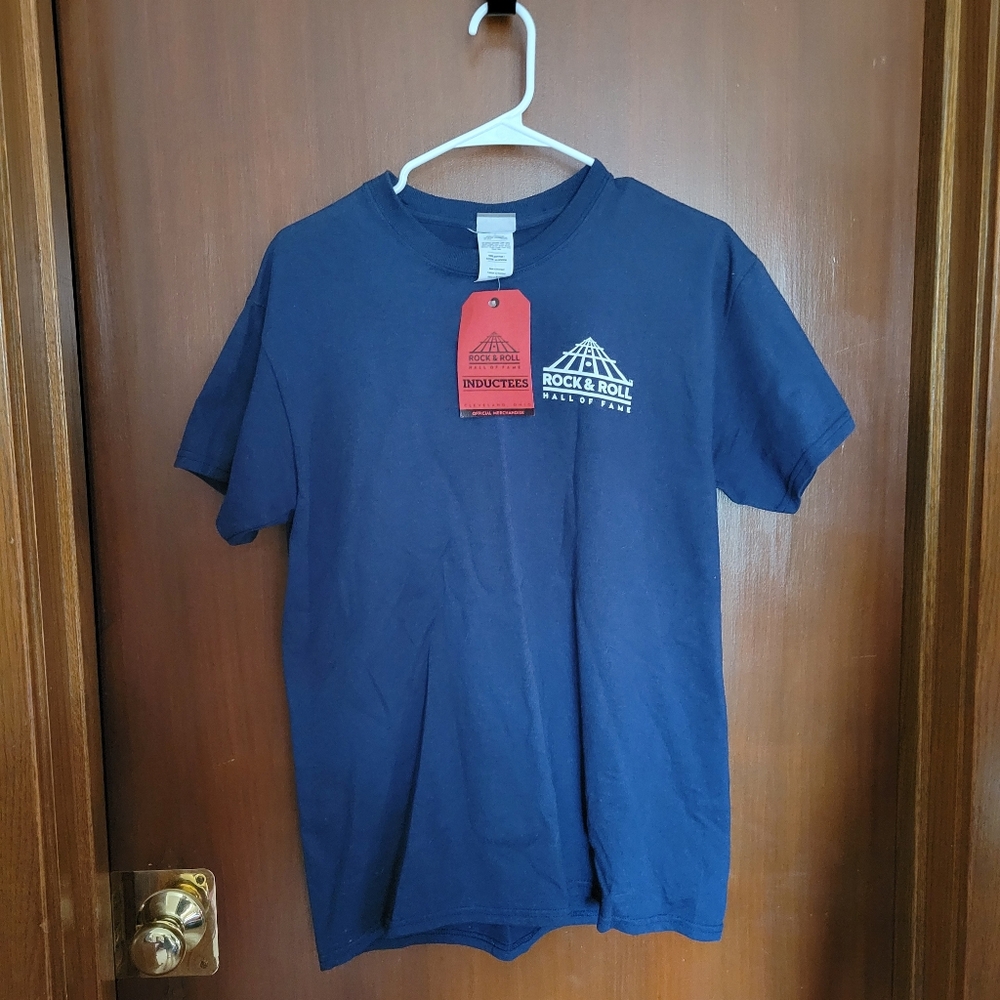Rock And Roll Hall Of Fame Inductees T Shirt Size Medium Graphic Crew Neck NWT